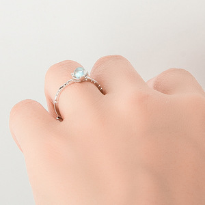 Haifeng Meilong Natural Moonstone Ring Geometric Design Women's Index Finger Jewelry Everyday Wear - Product Image 3