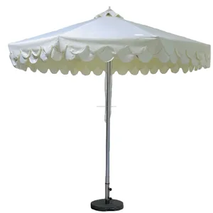 Parasol extérieur pour piscine, grand parasol décoré pour le jardin, poteau en bois de luxe personnalisé, corde en coton, glands, franges - Product Image 1