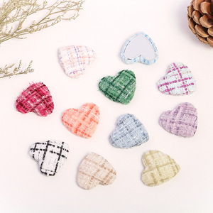 ผ้าลายตารางรูปหัวใจ กระดุมผ้า DIY อุปกรณ์ตกแต่งเครื่องประดับ 12 สีแบบสุ่ม  งานเคลือบอีพ็อกซี่เรซิ่น - Product Image 5