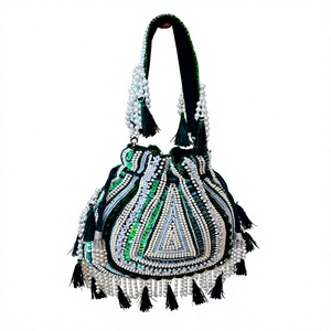 Pochette de soirée vintage portable en lin écologique durable avec fermeture magnétique, ornée de paillettes et de rayures de perles scintillantes, idéale pour mariage et fête - Product Image 1