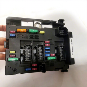 Sekring Kotak BSW Baru OEM 9657608580/9650663980 CITROEN BERLINGO C3 <span class=keywords><strong>C5</strong></span> C8 XSARA PEUGEOT 206 307 406 807 PARTNER 2010- - Product Image 1