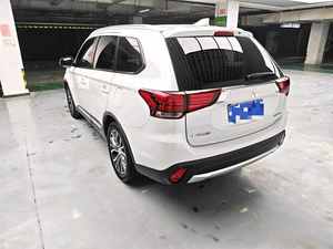 <span class=keywords><strong>Mitsubishi</strong></span> <span class=keywords><strong>Outlander</strong></span> 2.0L 2WD Glory Edition 5 places, conduite à gauche : un best-seller sur le marché des voitures d'occasion en Chine - Product Image 4