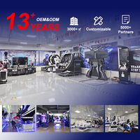 Simulateur de course VR 4 DOF à trois écrans pour une expérience de conduite immersive en réalité virtuelle, pour usage intérieur et extérieur, en métal et plastique