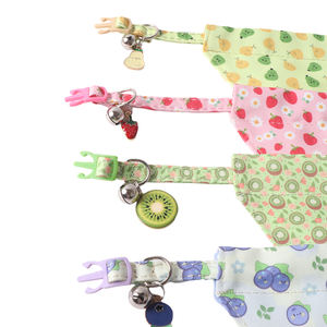 Amigo, nuevos productos para mascotas, impresión personalizada, collar de fruta, hebilla de color, bandana de gato con accesorios de fruta - Product Image 2
