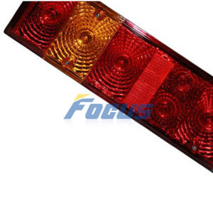 Repuestos para Grúa sobre Camión ZOOMLION QY20V QY25V QY30V, Luz Trasera 1020400413 - Product Image 1