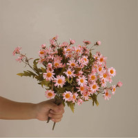 Bouquet de fleurs artificielles en soie Daisy, luxe léger, haut de gamme, arrangement floral biomimétique premium, décoration de centre de table, automne