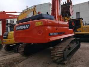 รถขุดไฮดรอลิก Doosan DX225LC มือสอง น้ำหนัก 22.5 ตัน นำเข้าจากเกาหลี รถขุดขนาดกลาง ชั่วโมงการทำงานต่ำ พร้อมเอกสารส่งออกครบถ้วน - Product Image 2