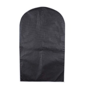 Vente chaude de haute qualité pliable <span class=keywords><strong>housse</strong></span> en tissu anti-poussière pour robe de mariée sac de costume personnalisé pour le stockage de vêtements prix bon marché - Product Image 2