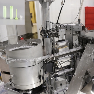 Cabezal de bomba de Perfume de alta eficiencia, bomba de <span class=keywords><strong>pistola</strong></span> cuadrada, ensamblaje totalmente automático, fabricante de máquina, nuevo estilo - Product Image 1