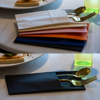 Logo personnalisé direct d'usine Serviettes Airlaid Pâte de bois vierge Serviettes colorées 1 pli Styles de sac pour dîner Cocktail