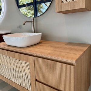 Meuble-lavabo de salle de bain suspendu moderne en bois à rayures décoratives de 18 pouces, 24 pouces, 30 pouces, 36 pouces avec lavabo - Product Image 3