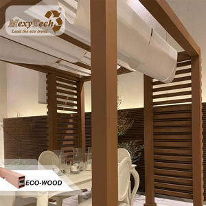 Pérgola de Bambú para Jardín Exterior de Diseño Profesional - Product Image 1