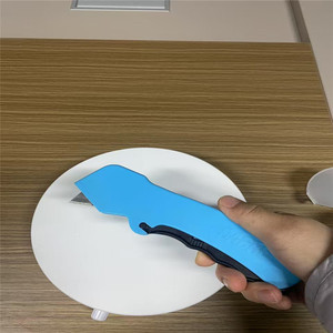 Cuchillo cortador <span class=keywords><strong>de</strong></span> caja autorretráctil <span class=keywords><strong>de</strong></span> grado Diy con compartimento <span class=keywords><strong>de</strong></span> almacenamiento <span class=keywords><strong>de</strong></span> <span class=keywords><strong>seguridad</strong></span> Cinturón personalizable OEM para cajas Cartones Plásticos - Product Image 3