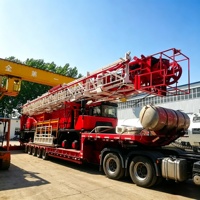 Foreuse rotative mobile XJ550 robuste à moteur diesel pour travaux de réparation et de sauvetage de puits pétroliers, charge de crochet maximale de 1350 kN
