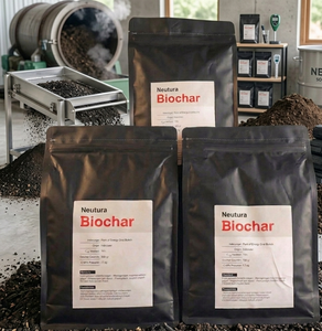 La biochar orgánica mejora la calidad del suelo, aumenta la eficiencia de los nutrientes, retiene la humedad y favorece mejores resultados de cosecha. - Product Image 1