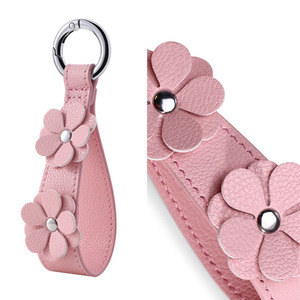 Portachiavi in Pelle PU Stile Ins con <span class=keywords><strong>Fiori</strong></span> Pendenti, Nero e Bianco, per Borsa - Product Image 3