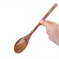 Lot de 2 cuillères de cuisine en bois naturel pour remuer, mélanger et servir – Vente en gros
