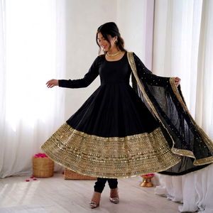 Traje Anarkali Negro Bordado con Dupatta, Largo Midi, Conjunto Tradicional Indio Pakistaní para Mujer - Product Image 1