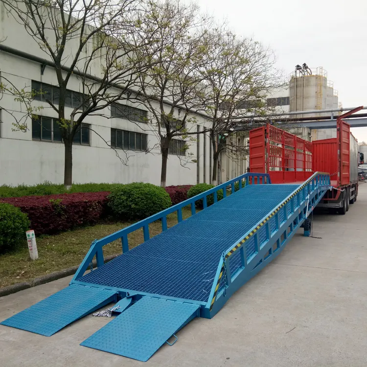Konteyner kamyon hareketli dock leveler mobil Yard rampaları için yard rampaları manuel ayarlanabilir yük dock rampa leveler