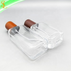 30 <span class=keywords><strong>ml</strong></span> 50 <span class=keywords><strong>ml</strong></span> Fancy Glass Vòng Vai chai nước hoa rỗng với Nắp bằng gỗ mỹ phẩm Glass <span class=keywords><strong>Spray</strong></span> Chai Atomizer chai nước hoa - Product Image 4