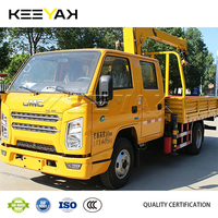 Camion de fret JMC 4x2 avec grue 115 CV, grue montée sur camion LHD/RHD, émissions optionnelles, camion-grue à vendre