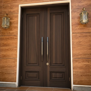 Puerta de Entrada Doble de Madera Maciza Personalizada con Acabado de Superficie, Apertura Manual, Diseño Escandinavo para Casas de Lujo - Product Image 1