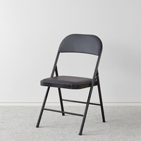 Vente en gros de chaise pliante noire chaises de location empilables pliables et portables pour fêtes de mariage