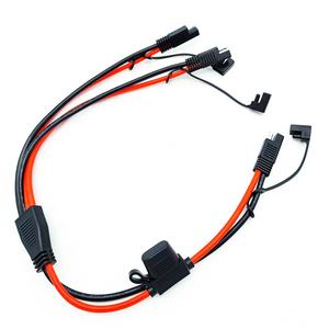 ปลั๊กอะแดปเตอร์1ถึง<span class=keywords><strong>2</strong></span> Y ต่อ1แบตเตอรี่ไฟฟ้ากระแสตรงถอดออกอย่างรวดเร็วสายปลั๊กอะแดปเตอร์พร้อมขั้วฟิวส์กลาง - Product Image 4