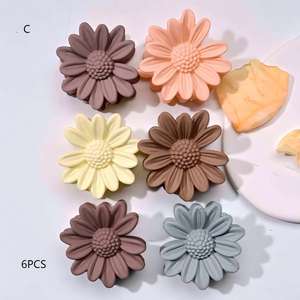 Petite pince à cheveux en plastique avec strass, couleur bonbon, fraîche, douce et mignonne pour femmes, vente chaude - Product Image 4