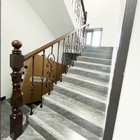 Rampe d'escalier en fer forgé européen sur mesure en forme de S pour villas et escaliers intérieurs de duplex