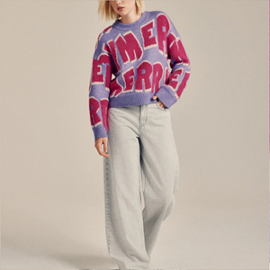 Damen Lila-Rosa Fröhlicher Grafik-Weihnachtspullover, Oversize-Strickpullover mit Rundhalsausschnitt, Wunderschön Modisch Verspielt - Product Image 3