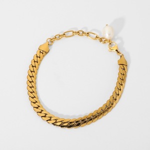 Gelang Pesona Mutiara Sederhana Wanita, Perhiasan Emas 18K Besi Anti Karat Band Datar Punk Chunky Curb Kuba Rantai Gelang - Product Image 2