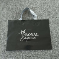 Sac fourre-tout en plastique 2020 PE avec Logo imprimé, emballage de shopping, personnalisé avec poignée à boucle souple