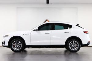 <span class=keywords><strong>Maserati</strong></span> <span class=keywords><strong>Levante</strong></span> 3.0T 2021, SUV Mediano-Grande Usado, Gasolina, Caja de Cambios Automática, Asientos de Cuero, Cámara Trasera, Volante a la Izquierda - Product Image 3