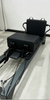 Reformer Pilates en aluminium de qualité supérieure, machine de Pilates professionnelle de qualité commerciale pour studio, centre d'entraînement, vente en gros
