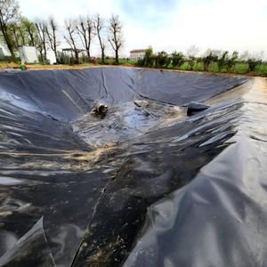 Géomembrane bâche imperméable en plastique vierge géo membrane revêtement d'étang 45mil pour produit chimique - Product Image 3