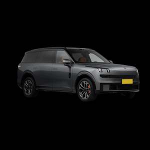 Crossover électrique Lynk & Co 900: 5 places de luxe avec cuir Nappa et navigation AR - Product Image 1