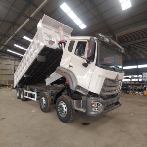 Camion benne SINOTRUCK neuf, poids lourd, 8X4, moteur diesel Weichai, capacité 31-40T, Euro 3, transmission manuelle, pour transport d'engins - Product Image 2