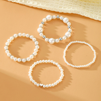 Neue Mode Liebes-Silber Perlenarmband Vierfach Mehrschichtiges Handgefertigtes Elastisches Armband für Modische Damen Schmuck