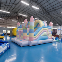Parcours d'obstacles gonflable couleur macaron pour enfants, château gonflable avec toboggan