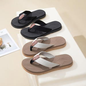 Vente directe d'usine, tongs décontractées respirantes pour un usage quotidien, légères, antidérapantes, résistantes à l'usure, tongs pour hommes - Product Image 3