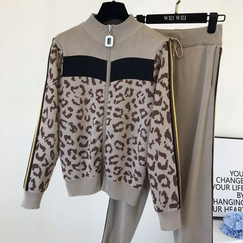 Leopard set pakaian olahraga wanita, set Sweater kardigan ritsleting Musim Semi + celana Harem Capri 2 potong