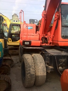 Alta calidad 13 toneladas usado Doosan dh130w rueda excavadora dossan 130 wheelexcavator dh130w - Product Image 3
