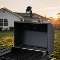 Lampe de barbecue LED COB rechargeable avec 300 lumens et lumière blanc chaud 4000K, étanche IP65, USB-C pour la cuisson au barbecue