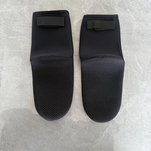 Chaussettes <span class=keywords><strong>de</strong></span> sauvetage aquatique en néoprène <span class=keywords><strong>de</strong></span> 2 mm avec revêtement en titane, isolation thermique, pour utilisation avec des bottes <span class=keywords><strong>de</strong></span> sauvetage pour les outils <span class=keywords><strong>de</strong></span> <span class=keywords><strong>pompier</strong></span> (vente en gros) - Product Image 2