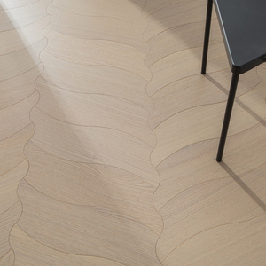 AVANTIMORA Parquet de Madera Multicapa de Fresno Manchuriano con Sistema T&G, Resistente a las Manchas, Grado CE ABC, 12mm 14mm, para Centros Comerciales - Product Image 1