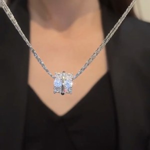 [ Préface de poème ] Collier ras-du-cou en alliage avec pendentif croix style pièce de monnaie ancienne, fleur d'iris naturelle et chaîne à maillons en coquille blanche - Product Image 6
