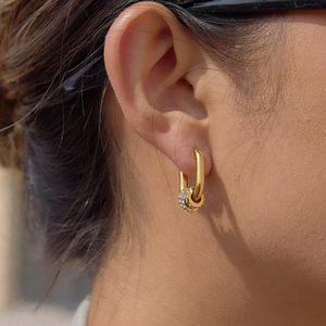 Pendientes de aro de acero inoxidable con forma ovalada geométrica y diamantes de imitación para mujer, joyería de fiesta - Product Image 4