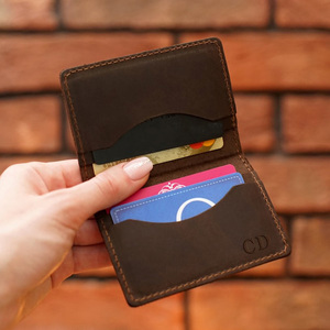 Porte-cartes de visite en cuir de vachette porte-cartes de crédit pour hommes porte-cartes de visite personnalisé <span class=keywords><strong>portefeuille</strong></span> <span class=keywords><strong>avec</strong></span> initiales en relief mince - Product Image 6