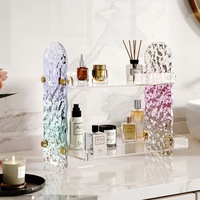 Organisateur de parfums en acrylique à 2 niveaux avec effet d'ondulation, quincaillerie dorée, présentoir cosmétique pour comptoir de salle de bain